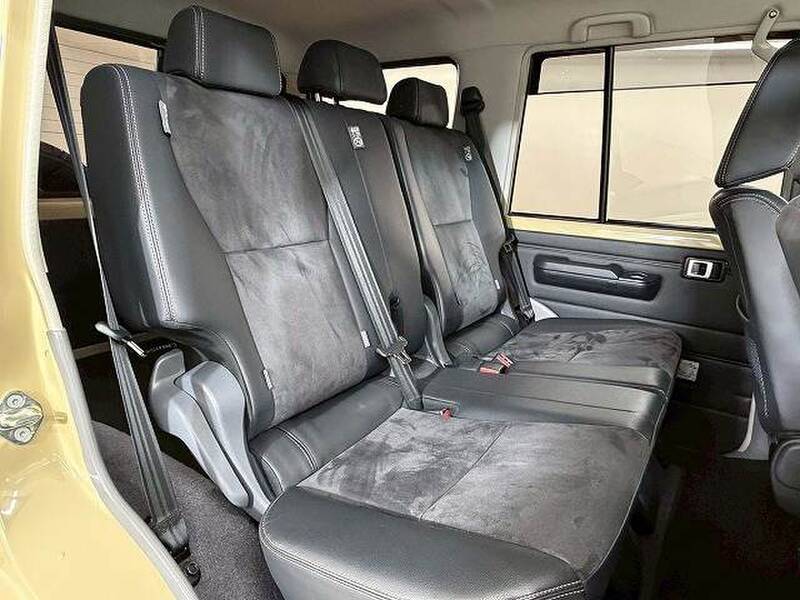 TOYOTA LAND CRUISER