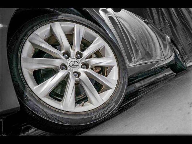 LEXUS IS