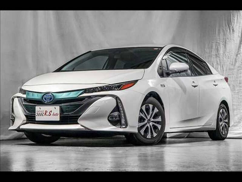 TOYOTA PRIUS PHV