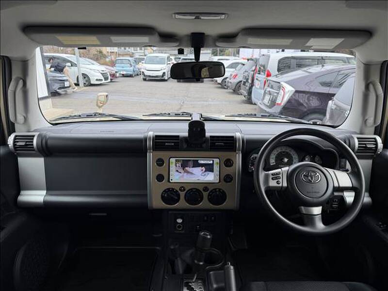 TOYOTA FJ CRUISER