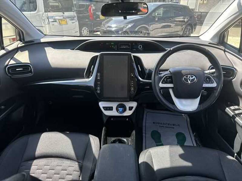 TOYOTA PRIUS PHV