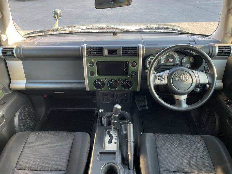 TOYOTA FJ CRUISER