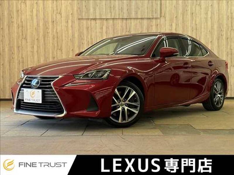 LEXUS IS