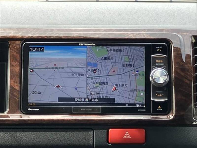 TOYOTA HIACE VAN