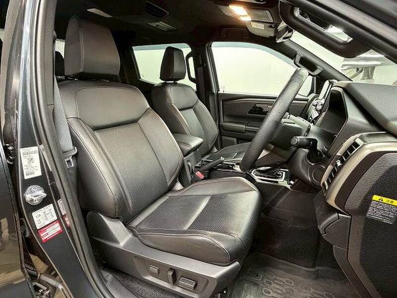 MITSUBISHI TRITON