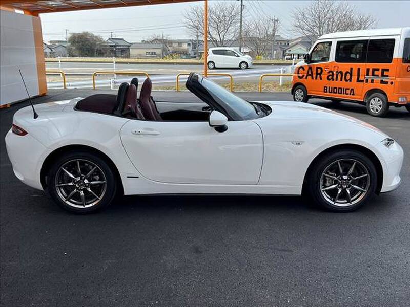 MAZDA ROADSTER