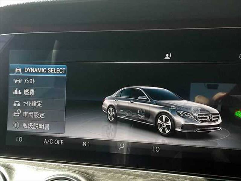 MERCEDES BENZ E-CLASS Sedan