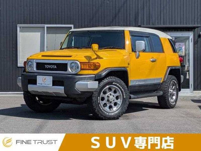 TOYOTA FJ CRUISER