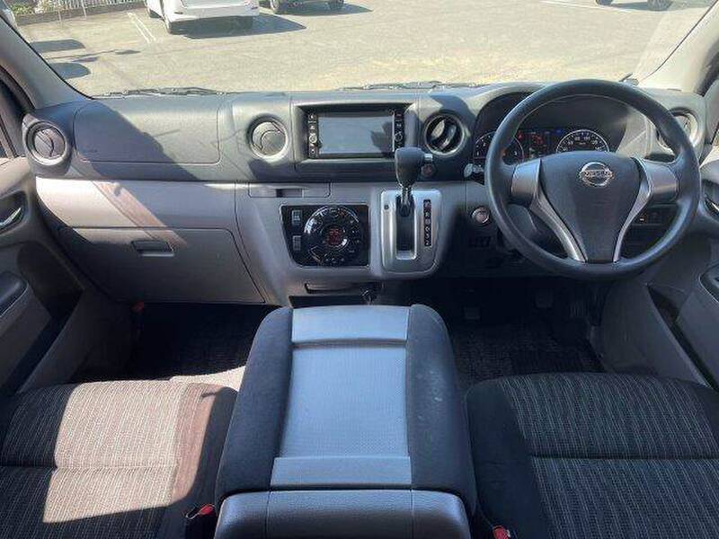 NISSAN NV350 CARAVAN WAGON