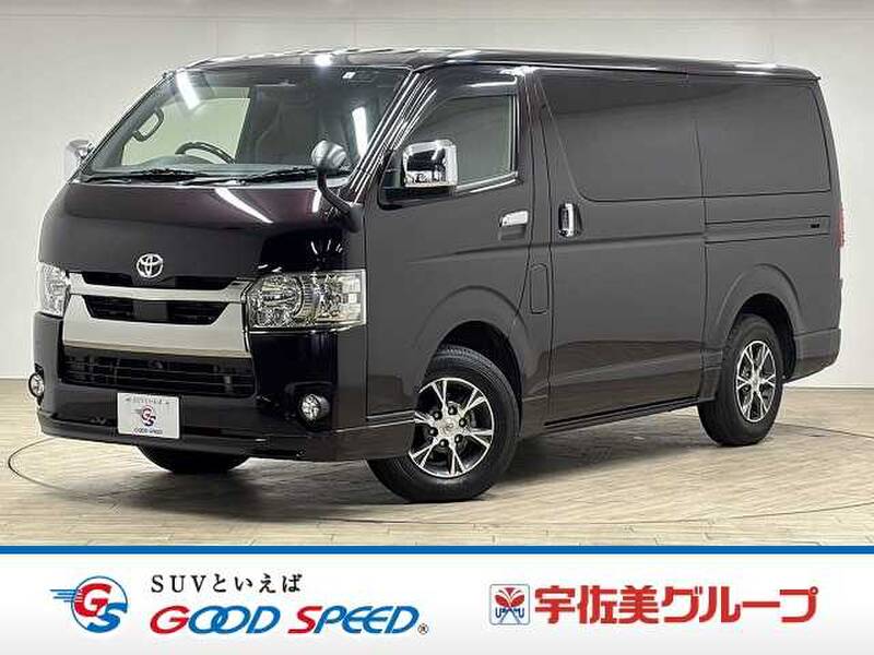 TOYOTA HIACE VAN