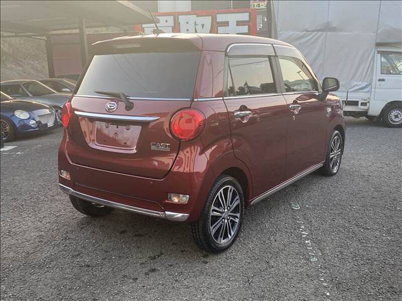 DAIHATSU CAST