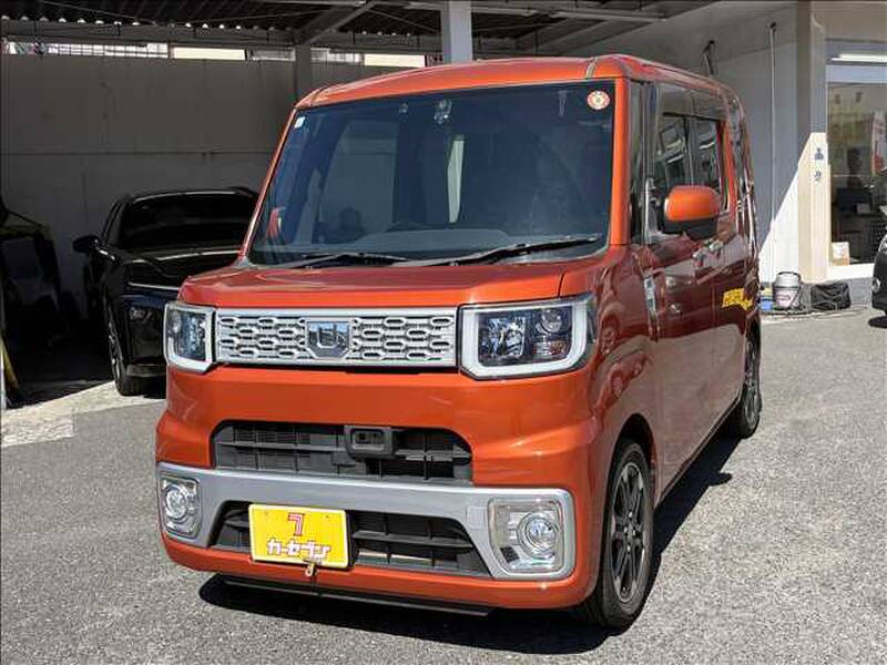 DAIHATSU WAKE