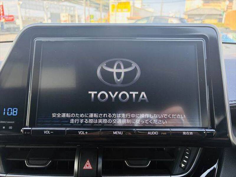 TOYOTA C-HR
