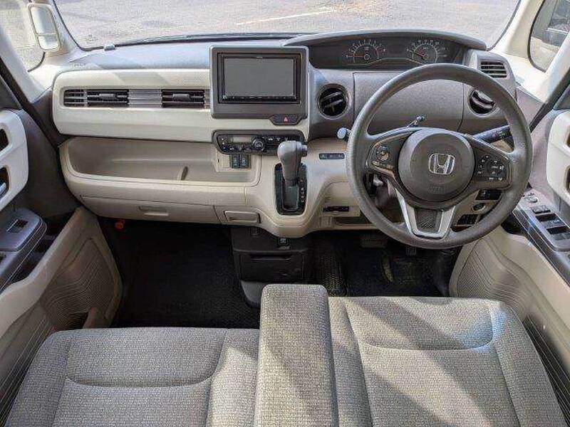 HONDA N-BOX