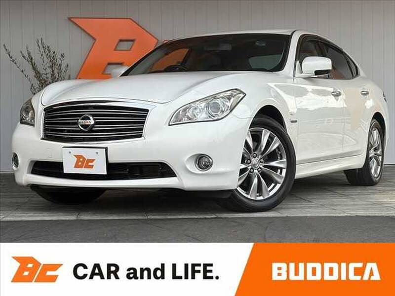 NISSAN FUGA