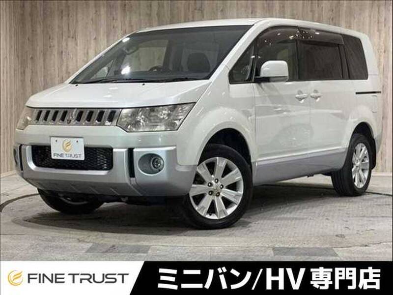 MITSUBISHI DELICA D5
