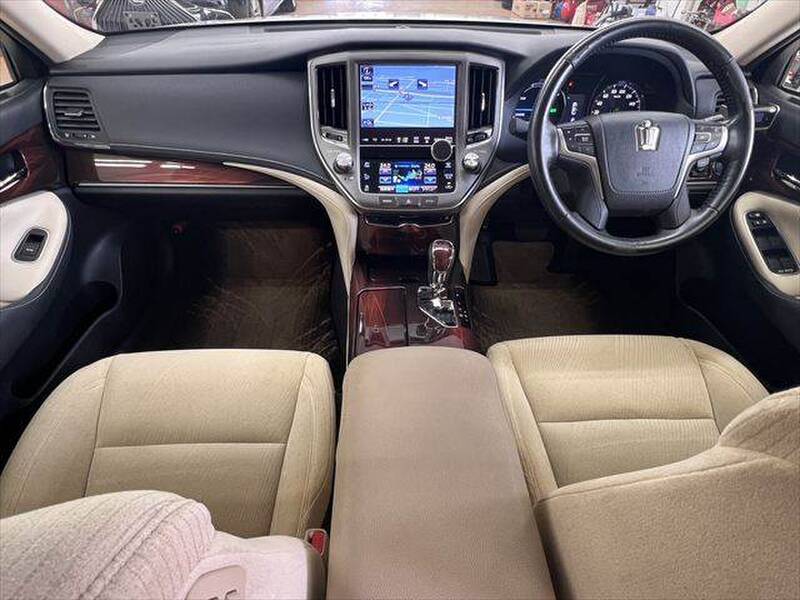 TOYOTA CROWN ROYAL
