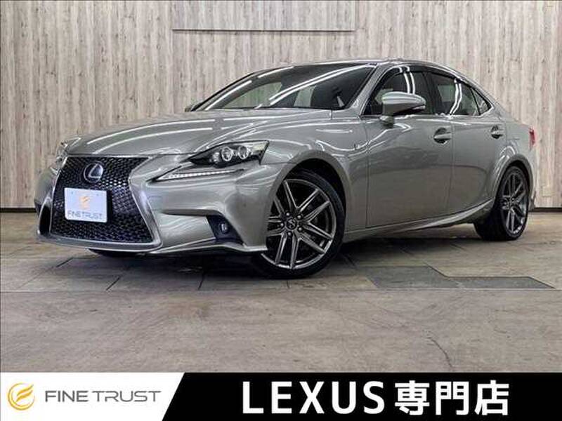 LEXUS IS