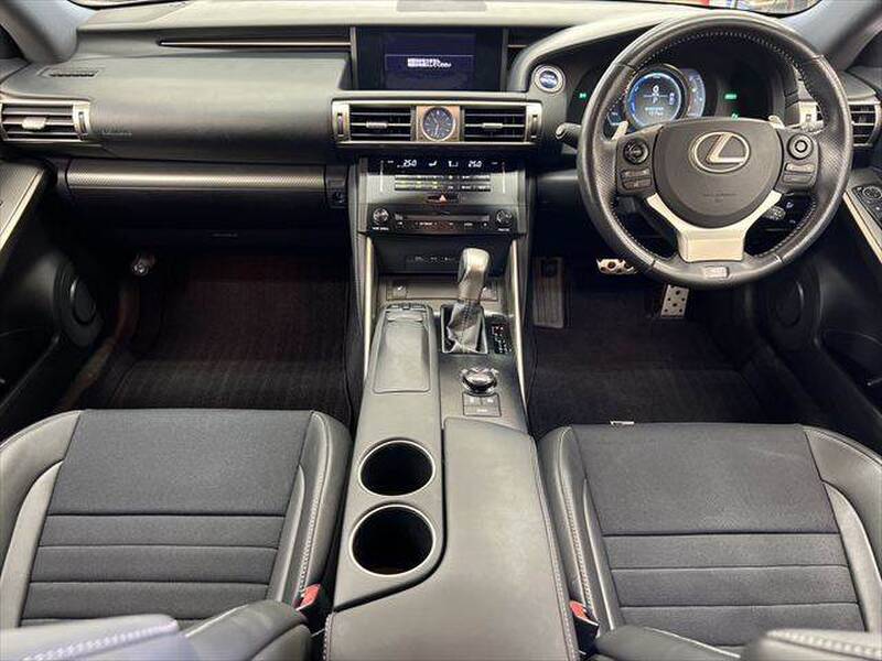 LEXUS IS