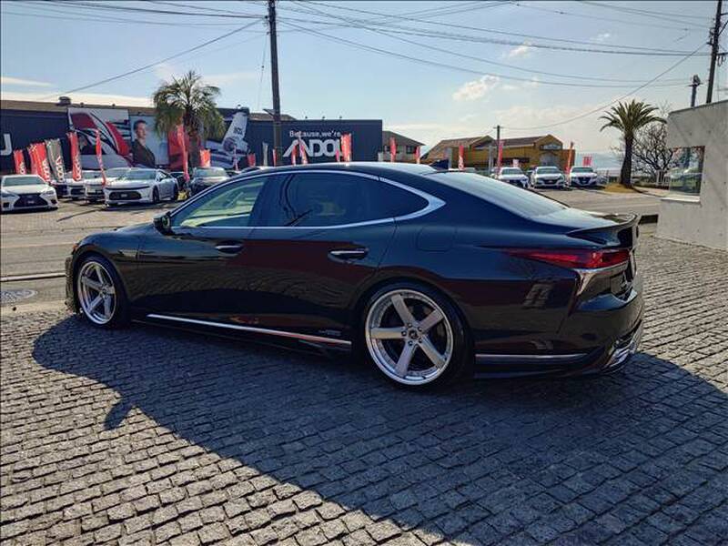 LEXUS LS