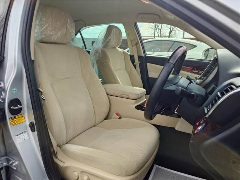 TOYOTA CROWN MAJESTA