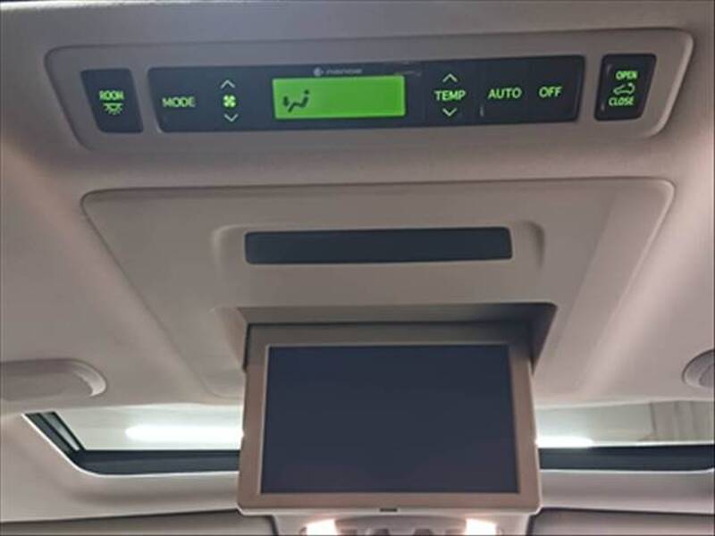 TOYOTA VELLFIRE HYBRID
