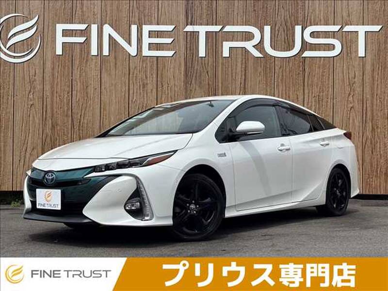 TOYOTA PRIUS PHV