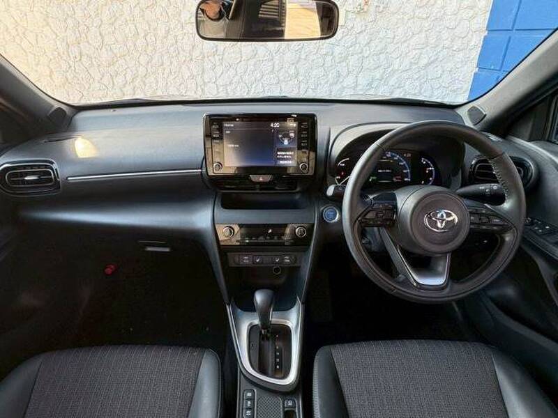 TOYOTA YARIS CROSS