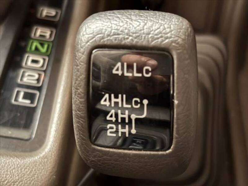 MITSUBISHI PAJERO (MONTERO)