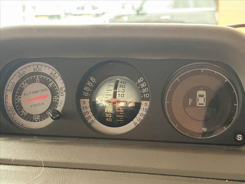 MITSUBISHI PAJERO (MONTERO)