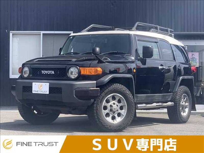 TOYOTA FJ CRUISER