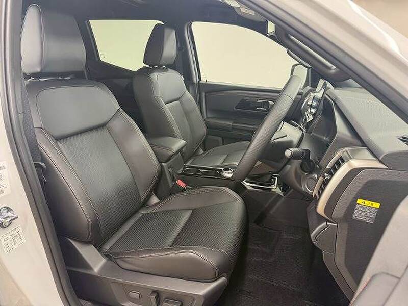 MITSUBISHI TRITON