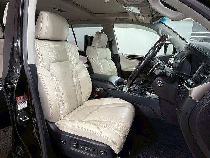 LEXUS LX