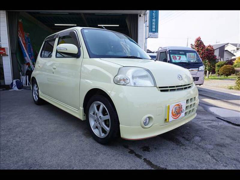 DAIHATSU ESSE