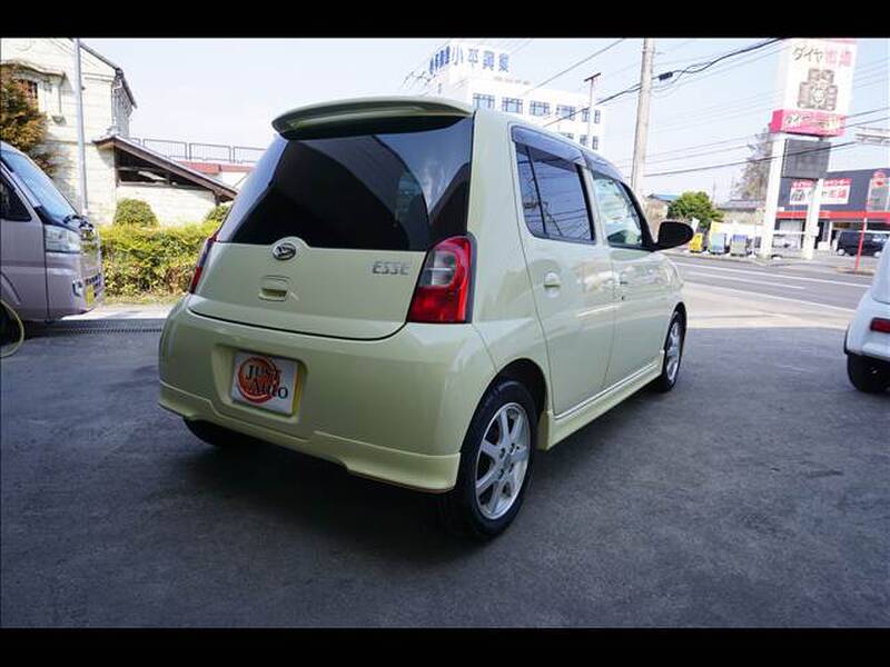 DAIHATSU ESSE