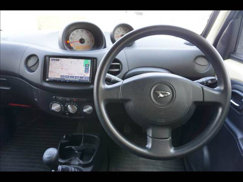DAIHATSU ESSE