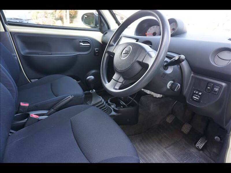 DAIHATSU ESSE