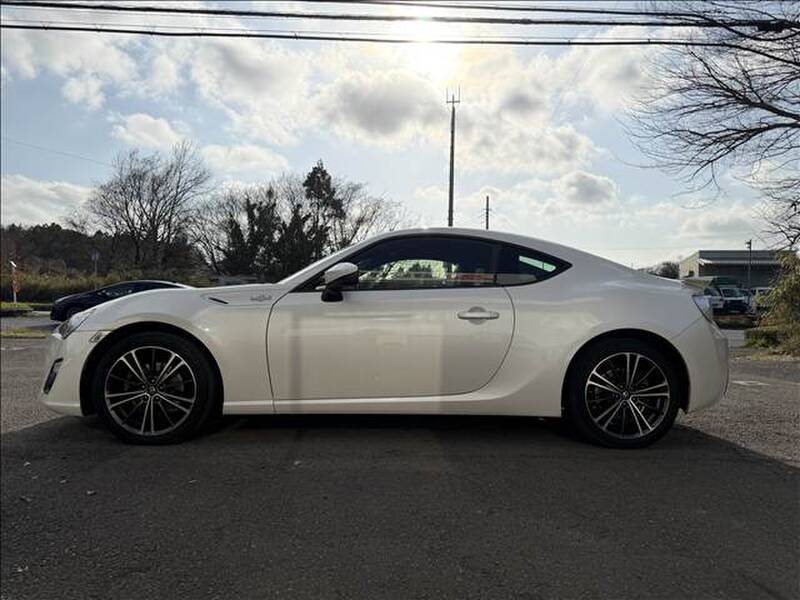 TOYOTA 86