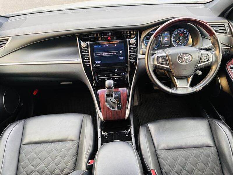 TOYOTA HARRIER HYBRID