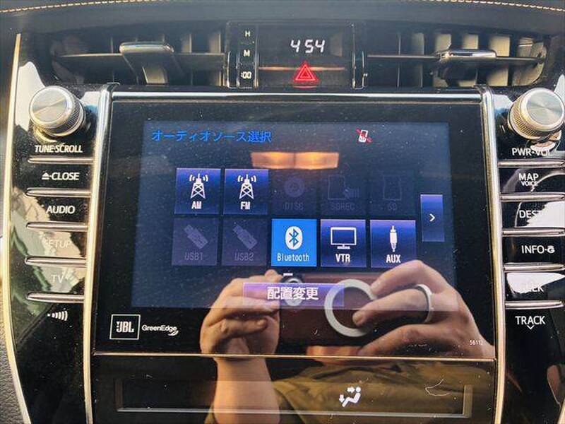 TOYOTA HARRIER HYBRID