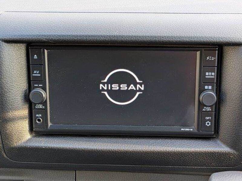 NISSAN NV350 CARAVAN WAGON