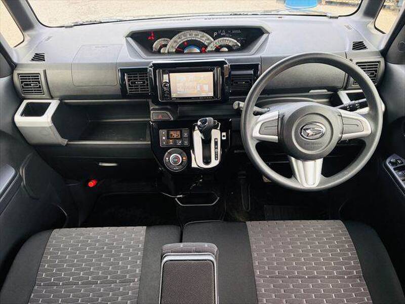 DAIHATSU WAKE