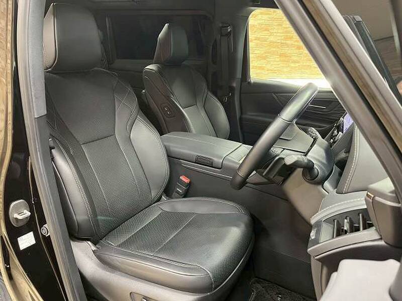 TOYOTA VELLFIRE HYBRID