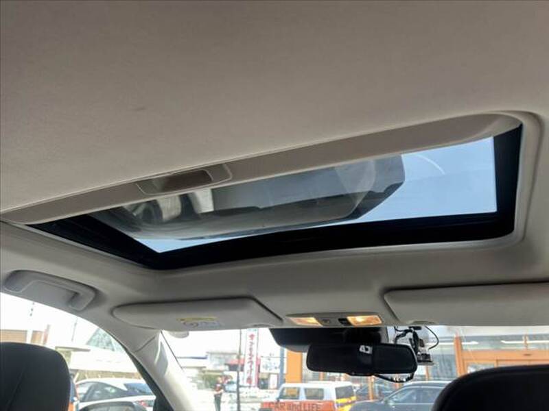 MITSUBISHI OUTLANDER PHV