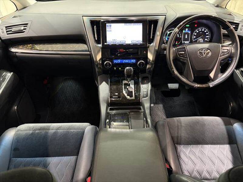 TOYOTA ALPHARD HYBRID