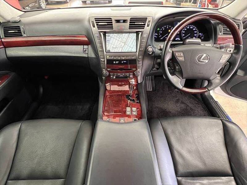 LEXUS LS