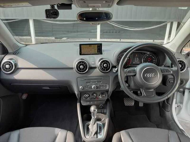 AUDI 0