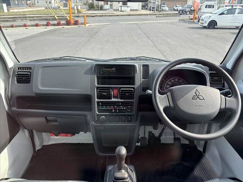 MITSUBISHI MINICAB TRUCK