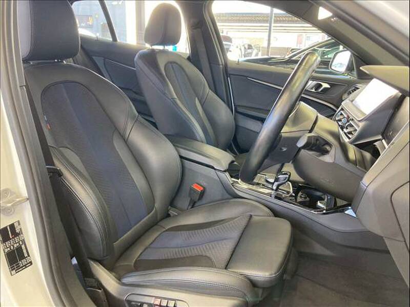 BMW 1 SERIES