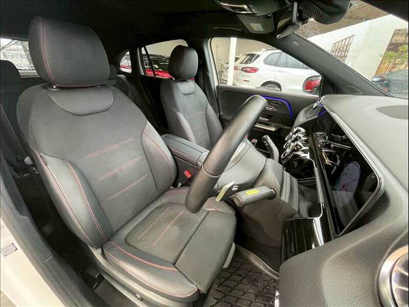 MERCEDES BENZ GLA-CLASS